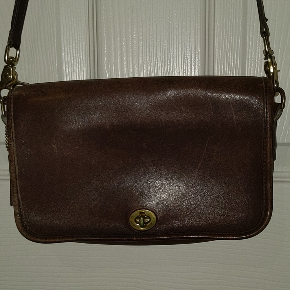 Coach shoulder bag